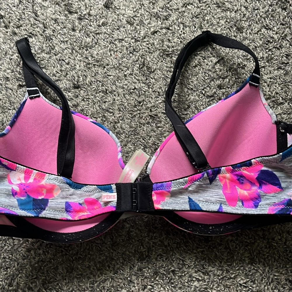 Pink Victoria Secret Bra - Picture 2 of 3